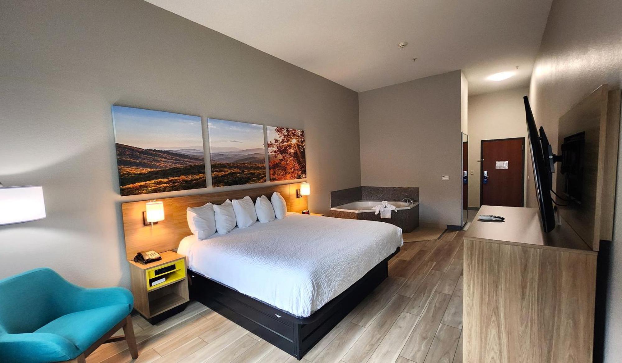 Days Inn & Suites By Wyndham Ръселвил Екстериор снимка